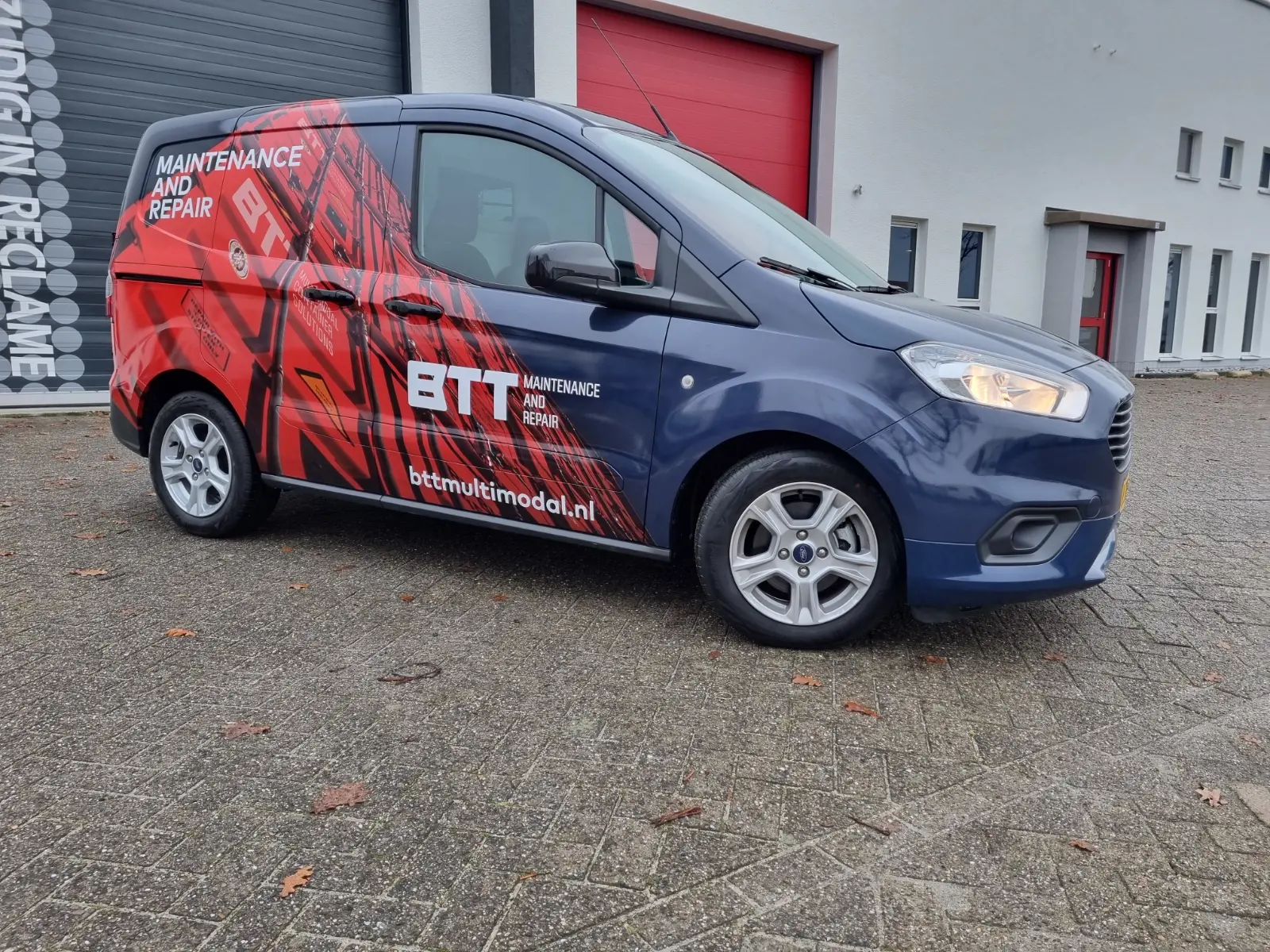 BTT Maintenance en repair Ford Transit Carwrap